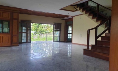 ขายบ้านหรูใจกลางเมืองศรีสะเกษ บนเนื้อที่ 1 ไร่ 1 งาน 49 ตารางวา