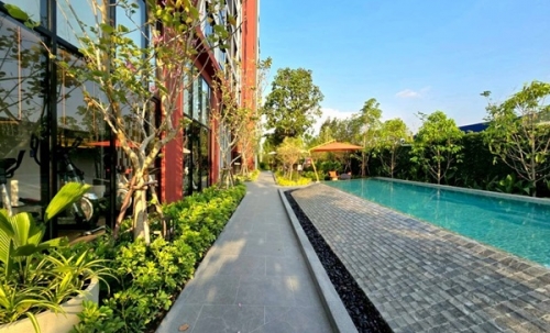 Dcondo Vivid Rangsit ใกล้ ม.กรุงเทพ พร้อมอยู่ Fully Furnished แต่งครบ โทร 065-4496399