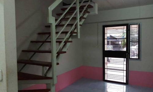 ให้เช่าบ้าน 2ชั้น โคราช ราคาถูก โครงการ เอื้ออาทรโชคชัย อ.โชคชัย จ.นครราชสีมา พร้อมแอร์ ใกล้มหาวิทยาลัยรามคำแหง โทร 080-6354406