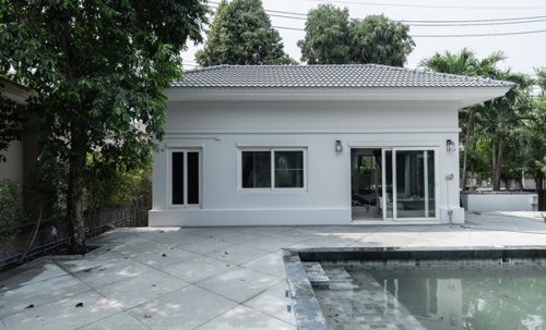 ขายบ้านเดี่ยว ลัดดารมย์ อิลิแกนซ์ ราชพฤกษ์ ทำใหม่ทั้งหลัง ตกแต่งสไตล์ยุโรป โทร 0944836998