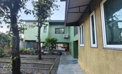 ขายบ้านสวน พร้อมที่ดิน 3 ไร่ อ.หนองเสือ จ.ปทุมธานี น้ำไม่ท่วม พร้อมเข้าอยู่ โทร 086-7777215 เจ้าของขายเอง