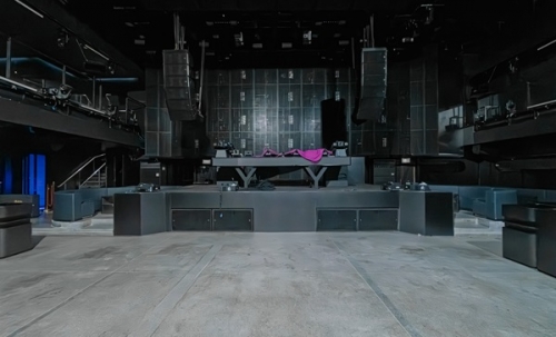 ปล่อยเช่า ผับ ไนต์คลับ (Nightclub) เซ้งอาคาร 3 ชั้น 2,100 ตรม. ทำเลใจกลางเอกมัย สามารถดำเนินธุรกิจต่อได้ทันที โทร 090-6360022