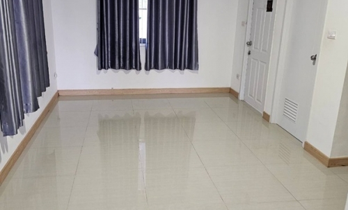 ขายด่วน บ้านทาวเฮ้าส์ หมู่บ้านศิวาลัย บางสมัคร บางปะกง ฉะเชิงเทรา สภาพใหม่ เนื้อที่ 42 ตรว. โทร 0632359638