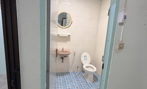 ให้เช่าทาวเฮ้าส์ 3 ชั้น หมู่บ้าน สินทวีแกรนด์วิลเลจน์ ใกล้ห้างเซ็นทรัลพระราม2 พร้อมอยู่ โทร 081-8218151