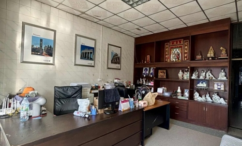 ขายตึก อาคารพาณิชย์ 2 ชั้น ถลาง ภูเก็ต ติดถนนเชิงทะเล ทำเลทอง เหมาะทำธุรกิจหลายรูปแบบ โทร 065-8785994