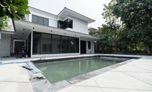 ขายบ้าน หมู่บ้าน ลัดดารมย์ อิลิแกรนช์ ราชพฤกษ์-รัตนาธิเบศ นนทบุรี รีโนเวทใหม่ ทำเลสวย โทร 0944836998