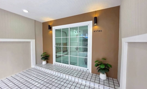 ขายทาวน์เฮาส์ 2 ชั้น หมู่บ้านร่มเงาไม้ วัดลาดปลาดุก รีโนเวทใหม่ มีเทอเรสรับลมชั้น 2 ลงเข็มเพิ่มความแข็งแรงให้แล้ว