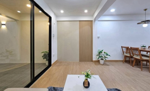 [ทำเลเมืองนนท์ เข้าออกได้ 3 ทาง] ทาวน์เฮาส์ 2 ชั้น ซอยเรวดี 57