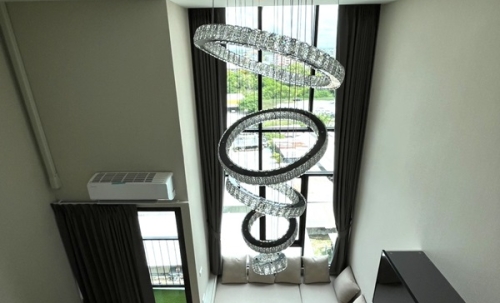 The Indeed Condo Park Amata คอนโดเพดานสูง 4.4 เมตร ทำเลใกล้นิคมอุตสาหกรรมอมตะซิตี้ ชลบุรี โทร 093-168-1685