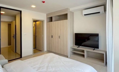 ขายคอนโด ใหม่ ดีคอนโด วิวิด รังสิต ตรงข้าม ม.กรุงเทพ ข้ามสะพานลอยก็ถึงมหาลัย พร้อมอยู่ โทร 0616161426