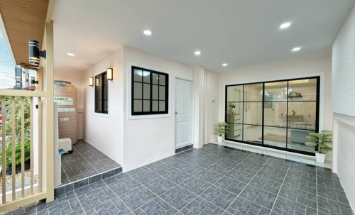 [หลังมุม สไตล์ Minimal] ทาวน์เฮาส์ชั้นเดียว หมู่บ้านตะวันงาม ซอยกันตนา-บางใหญ่