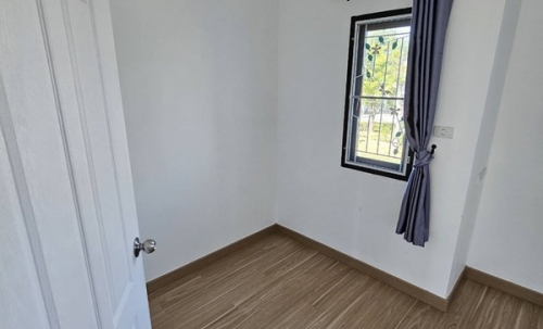 ขายด่วน บ้านทาวเฮ้าส์ หมู่บ้านศิวาลัย บางสมัคร บางปะกง ฉะเชิงเทรา สภาพใหม่ เนื้อที่ 42 ตรว. โทร 0632359638