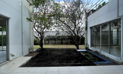 ขายบ้าน 2 ชั้น หมู่บ้าน โนเบิลทารา งามวงศ์วาน เมืองนนทบุรี หน้าโครงการติดสถานีรถไฟฟ้า Tel 089-8578865