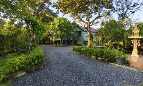 ขายบ้านสวน พร้อมที่ดิน 3 ไร่ อ.หนองเสือ จ.ปทุมธานี น้ำไม่ท่วม พร้อมเข้าอยู่ โทร 086-7777215 เจ้าของขายเอง