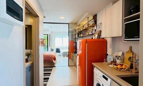 คอนโดใหม่ ใกล้ ม.กรุงเทพ Dcondo Vivid Rangsit ทำเลดีมาก พร้อมรถรับ-ส่งถึงหน้ามหาลัย โทร 065-4496399