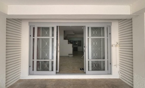 ขายทาวน์เฮ้าส์ 2 ชั้น ฟรีโอน หมู่บ้าน สิรีนเฮ้าส์ วัชรพล รีโนเวทใหม่ พร้อมอยู่ ใกล้ทางด่วนรามอินทรา โทร 086-3744534