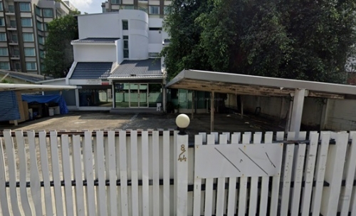 ให้เช่า/เซ้ง/ขาย บ้านทำสำนักงาน -ลาดพร้าว ซ.8 ทำเลทองใจกลางเมือง ใกล้ MRT โทร 090-6360022