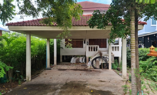 [ขายด่วน] ที่ดินแปลงใหญ่ 498 ตร.ว. พร้อมบ้านหลังใหญ่ ติดคลอง บรรยากาศร่มรื่น ย่านบางกรวย