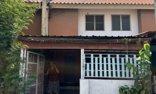 ให้เช่าบ้าน เอื้ออาทร 7/1 คลอง 7 ธัญญบุรี ปทุมธานี เดือนละ 4,000 บาท โทร 0866675297