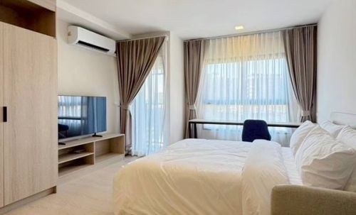 ดีคอนโด วิวิด รังสิต คอนโดตรงข้าม ม.กรุงเทพ ข้ามสะพานลอยก็ถึงมหาลัย พร้อมอยู่! โทร 0616161426