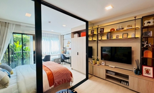 คอนโดใหม่ ใกล้ ม.กรุงเทพ Dcondo Vivid Rangsit ทำเลดีมาก พร้อมรถรับ-ส่งถึงหน้ามหาลัย โทร 065-4496399