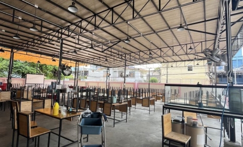 ขายด่วน ที่ดินติดถนนพร้อมอาคาร 4 ชั้น อยู่หัวมุม ถนนจันทน์ 43 (สาทร–พระราม 3) ทำเลดีมาก